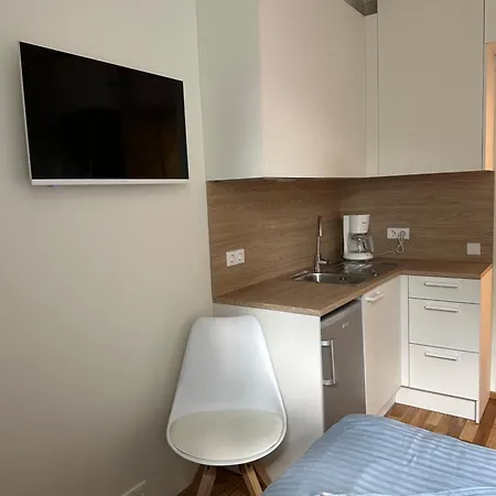 Cozy In Heermeyer Apartment